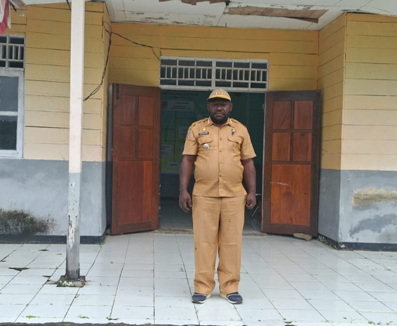 Kepala Distrik Siriwo Harap ASN Menjalankan Tugas Dengan Baik